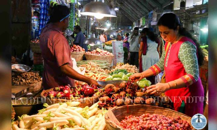Vegetable prices remain stable at Chennai's Koyambedu market on Oct 29