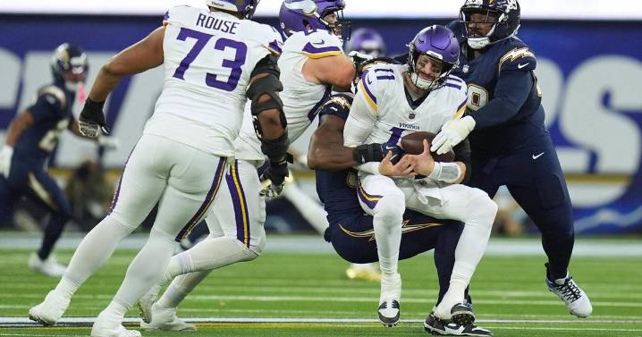 Vikings see their strategy for the season skid sideways in light of troubling blowout loss