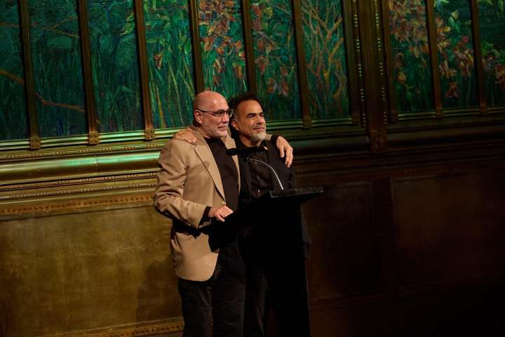 Desde Bellas Artes y en función de 'Amores Perros', González Iñárritu y Arriaga se reconcilian...