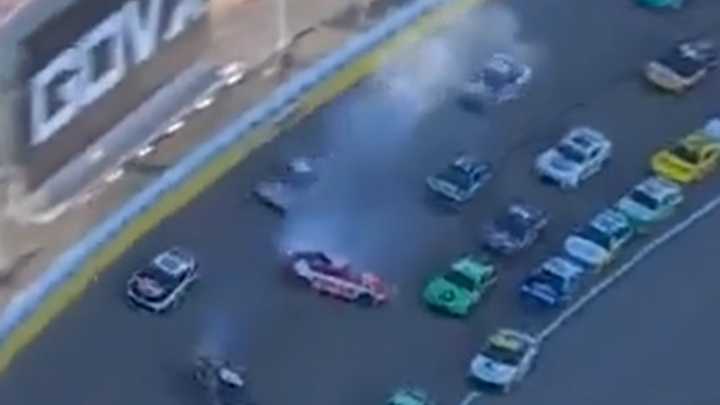 News 2025 | Shane van Gisbergen crashes Las Vegas NASCAR