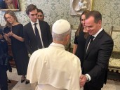 Olegario Vázquez Aldir, Presidente de Grupo Vazol, se reunió con el Papa León XIV en el Vaticano