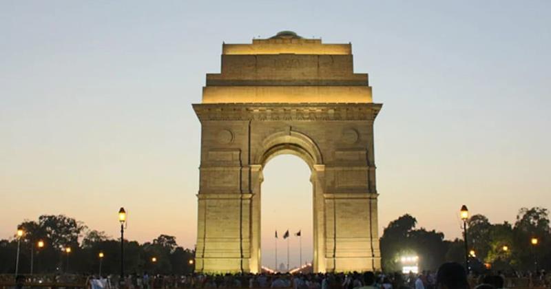 Delhi Air Quality Stays ‘Poor’ as Minimum Temperature Dips Below Normal; Sources Says