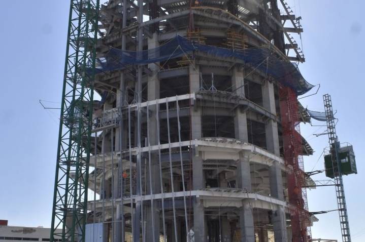 La construcción de la Torre Centinela se tarda dos años más de lo prometido