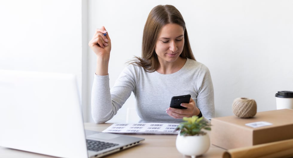 El 83% de los jóvenes prefiere aprender sobre finanzas personales en entornos digitales, según Experian