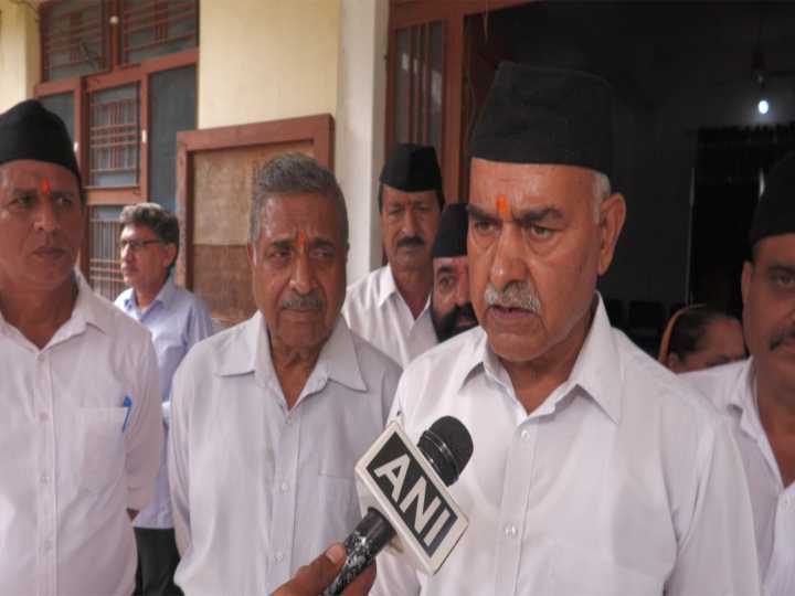 RSS workers participate in Shastra Pujan on Vijaya Dashami