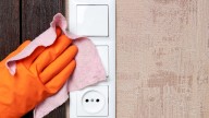 No cambies los interruptores de luz: mirá cómo podés dejarlos como nuevos en 3 simples pasos