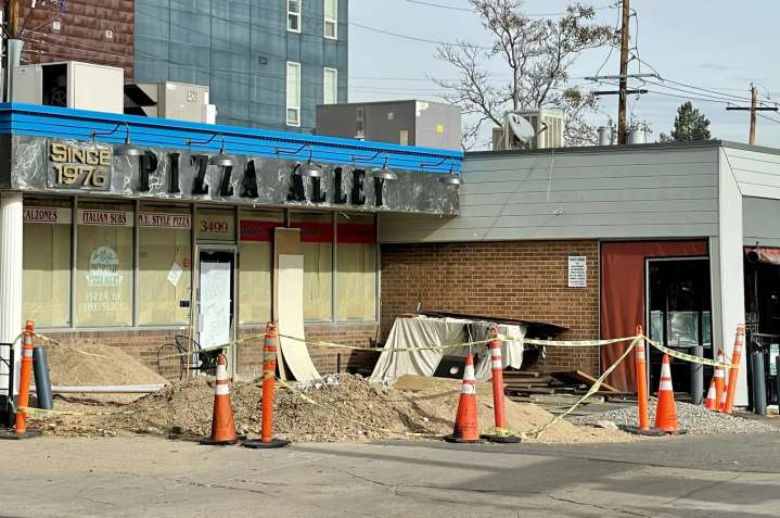 Pizza Alley owner sues contractor for shoddy work, delaying reopening