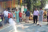 Indore News: Collector Shivam Verma Celebrate Diwali With Children And Employees