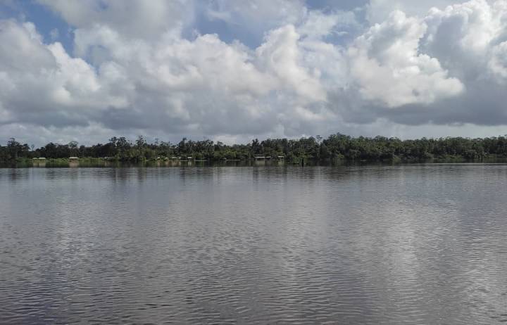Estudiantes liceístas de Mujabaina reman por más de 30  minutos para ver clases en Bonoina
