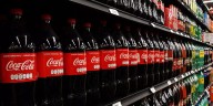 Coca-Cola se pone saludable: reducirá 30% de calorías y adiós a los menores en sus anuncios