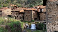 El pueblo de España lleno de cascadas que te va a enamorar: es perfecto para visitar en otoño