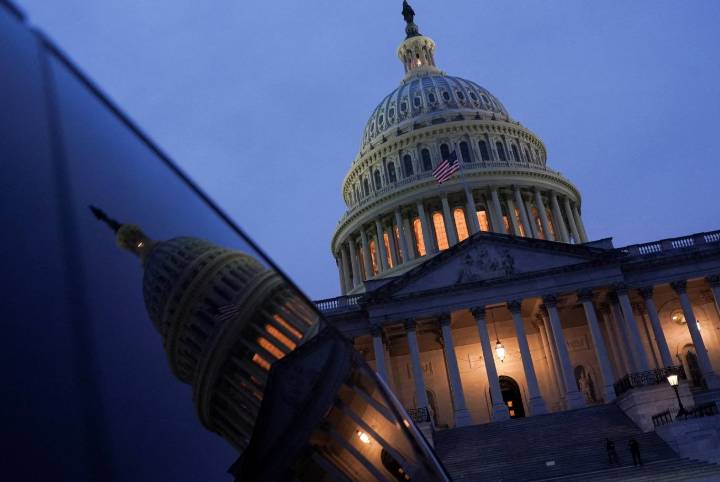 Estados Unidos enfrenta un cierre gubernamental tras la falta de respaldo de Trump en el Senado