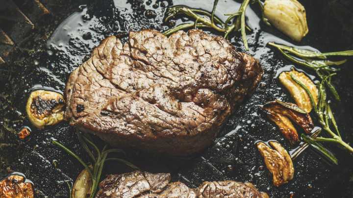 Neither Herbs Nor Marinade, Ruth's Chris' Top Recommended Way To Season Grilled Steak