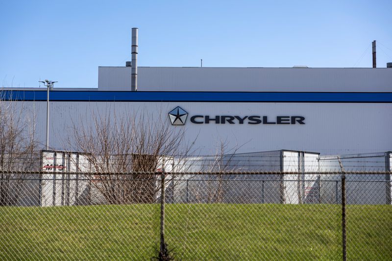 Chrysler to recall over 291,000 vehicles in US, NHTSA says
