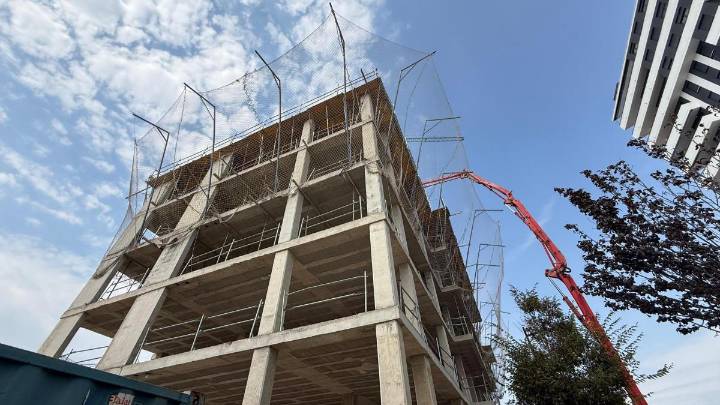 La crisis inmobiliaria agota la vivienda nueva en València: solo quedan áticos y plantas bajas