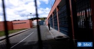 Despiden a asistente social del penal Bío Bío tras involucrarse sentimentalmente con un preso