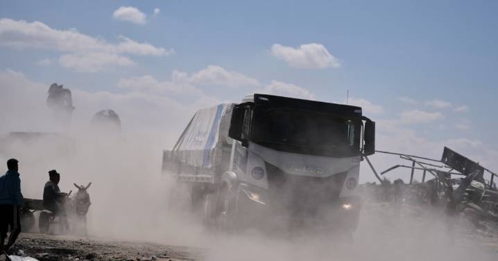 Humanitarian groups 'race against time' to deliver supplies to Gaza