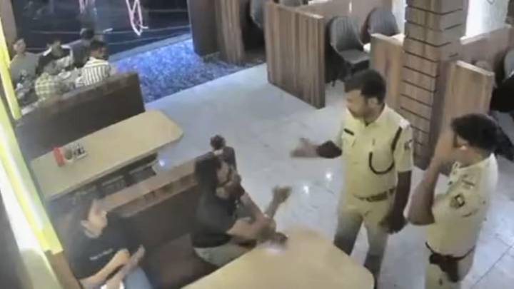 ‘Watch your tone’: On camera, Bihar SHO confronts siblings at eatery, suspended