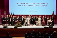 Cádiz entrega sus Honores y Distinciones:  “En un tiempo lleno de incertidumbres, sois nuestra inspiración”