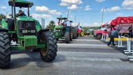Campesinos bloquean la autopista de Occidente de forma indefinida