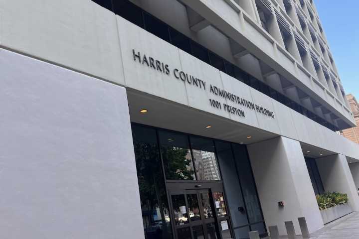 Harris County commissioners postpone decision on panhandling, ...