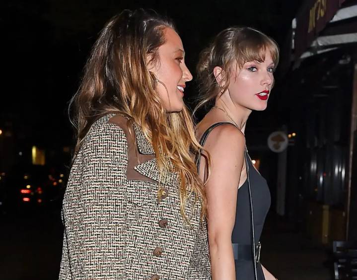 Fans creen que Taylor Swift usa joyas de diamantes para acallar rumores de disputa con Blake Lively