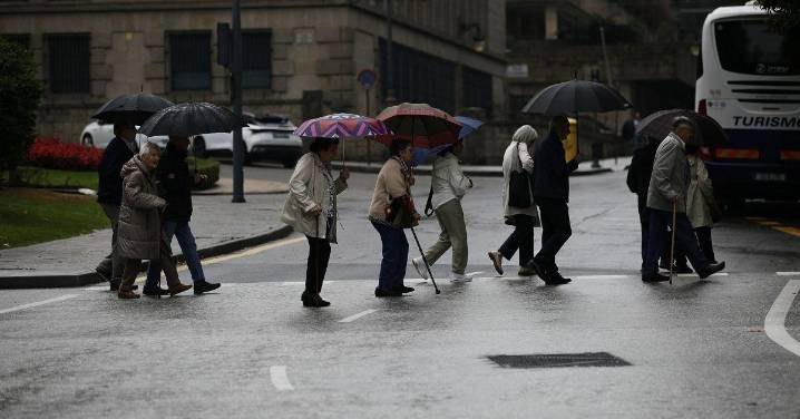Llueve en un día casi como los cuatro meses anteriores en Ourense