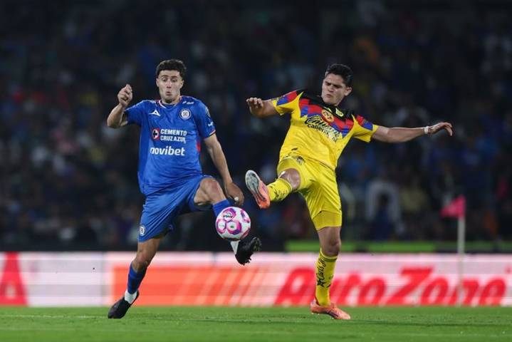 Cruz Azul remonta ante el América y se adueña del clásico joven