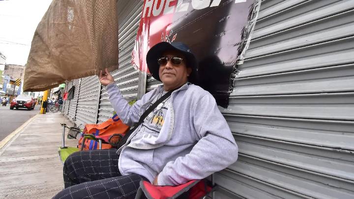Empatía de ciudadana y usuarios ante la huelga de Nacional Monte de Piedad