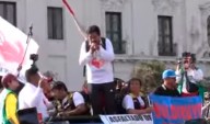 Alcalde de Pataz se une a manifestaciones en la Plaza San Martín y es invitado a Palacio de Gobierno