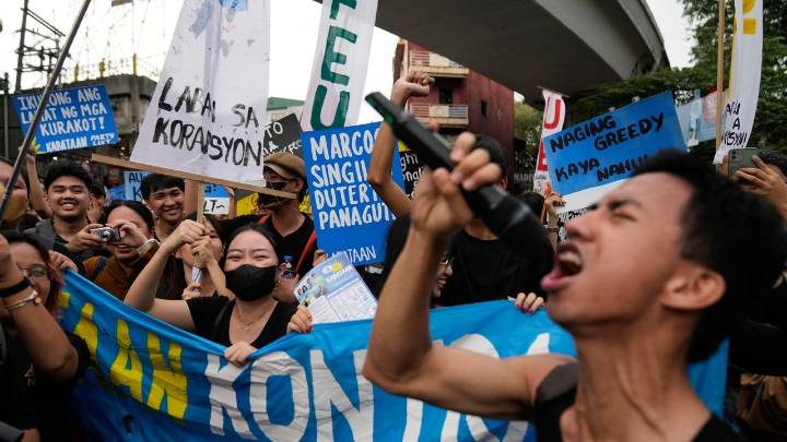 Philippines unveils a new jail for legislators who may face corruption trial