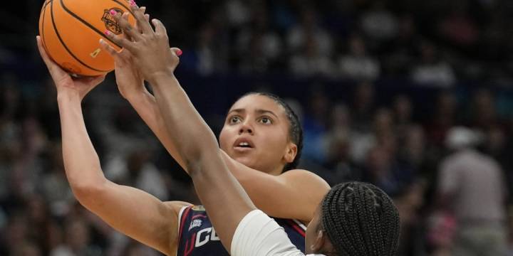 UConn women’s basketball takes on Boston College at Mohegan Sun