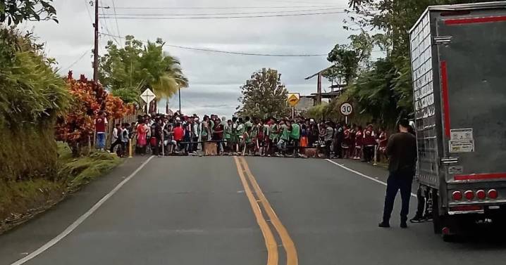 Transportadores reportan pérdidas diarias de más de $20 mil millones por bloqueo en vía Urabá