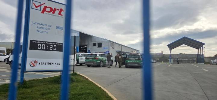 Operativo en Punta Arenas: Detienen a funcionarios de planta de revisión técnica