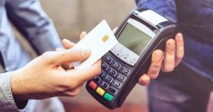 CNBV y Banxico buscan incrementar aceptación de tarjetas en comercios mexicanos