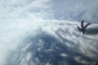 Avión cazahuracanes enfrenta turbulencias “más fuertes de lo normal” y se retira del huracán Melissa