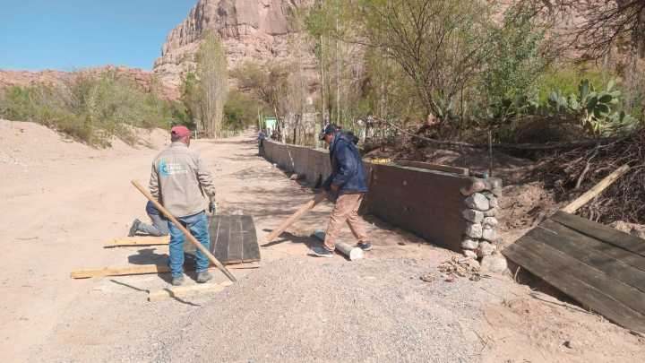 Puerta de Corral Quemado refuerza la seguridad en El Durazno con muros de contención