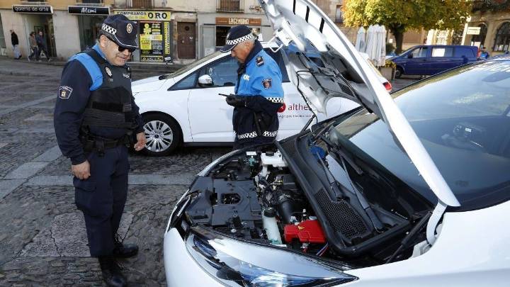 La Policía Local de León dispondrá de dos coches camuflados