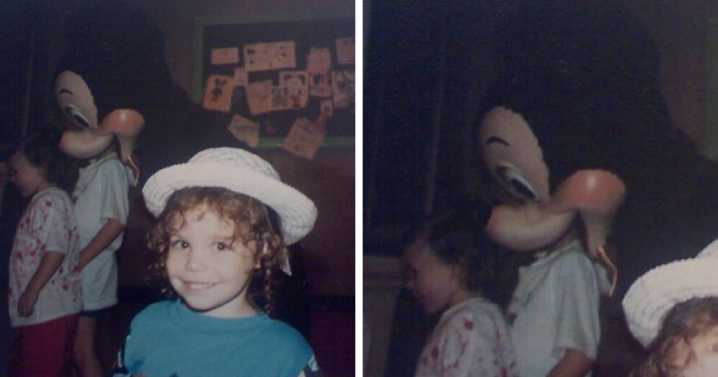 43 Photobombs That Were Either Total Disasters Or Absolute Perfection