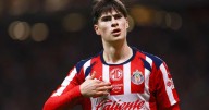 Chivas golea 4-1 al Atlas en el Clásico Tapatío con triplete de Armando González