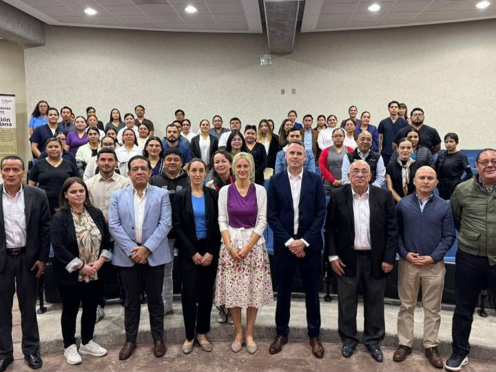 SAN LUIS CONECTA TALENTO EN ENFERMERÍA CON EMPLEADORES DEL EXTRANJERO
