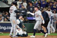 Deadspin | Tigers edge Mariners in 11-inning Game 1 thriller