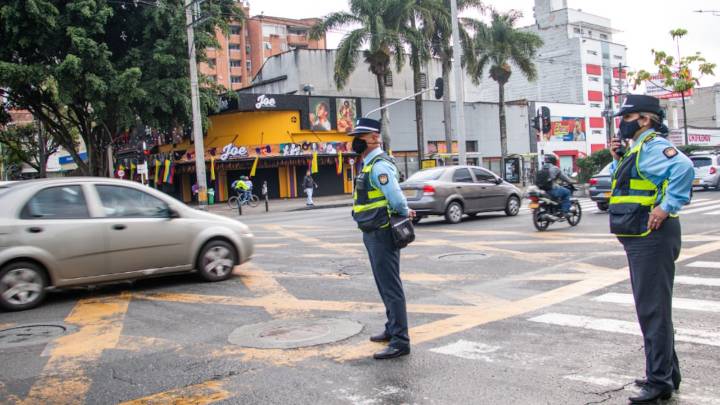 ¿Ya sabe si puede circular? Revise el pico y placa de Medellín para este 31 de octubre, día de Halloween