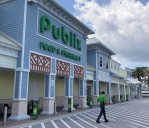 Ciudadanos en Palm Beach, Florida que compren comestibles en los supermercados Publix, podrán portar armas de fuego abiertamente