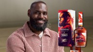 LeBron James genera críticas por convertir un anuncio personal en campaña de alcohol