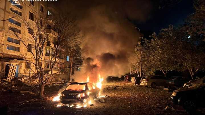 At least 5 dead in large-scale nighttime Russian strike on Ukraine : NPR