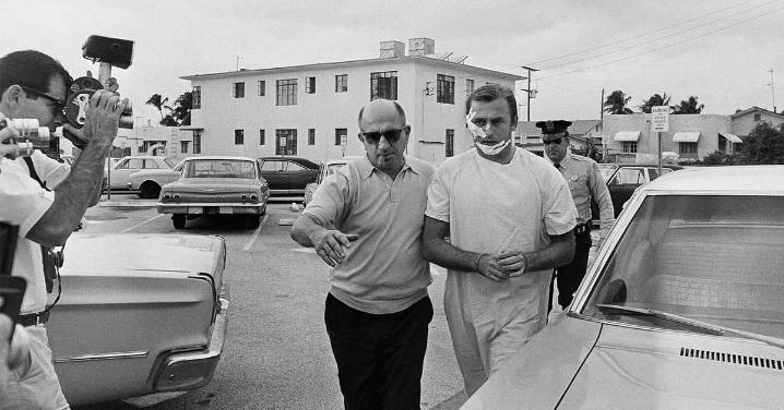 Today in History - October 29: The only thing easier than the jewel heist was the manhunt