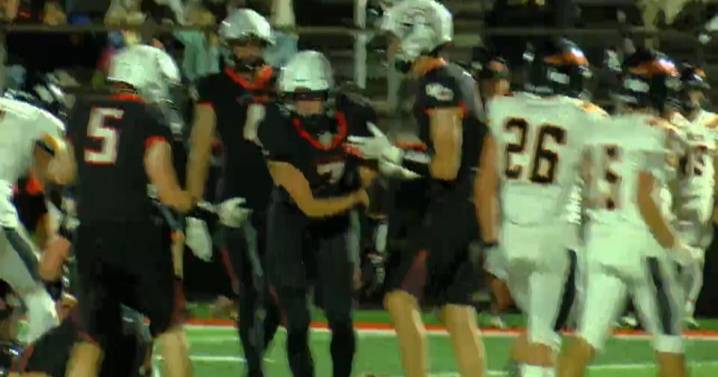 West Delaware rolls by Charles City 55