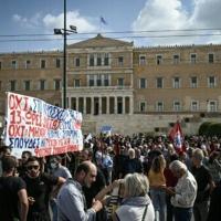 Greece weighs disputed 13-hour workday reform