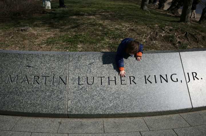 OpenAI detiene unos vídeos de Martin Luther King tras la indignación por unos deepfakes